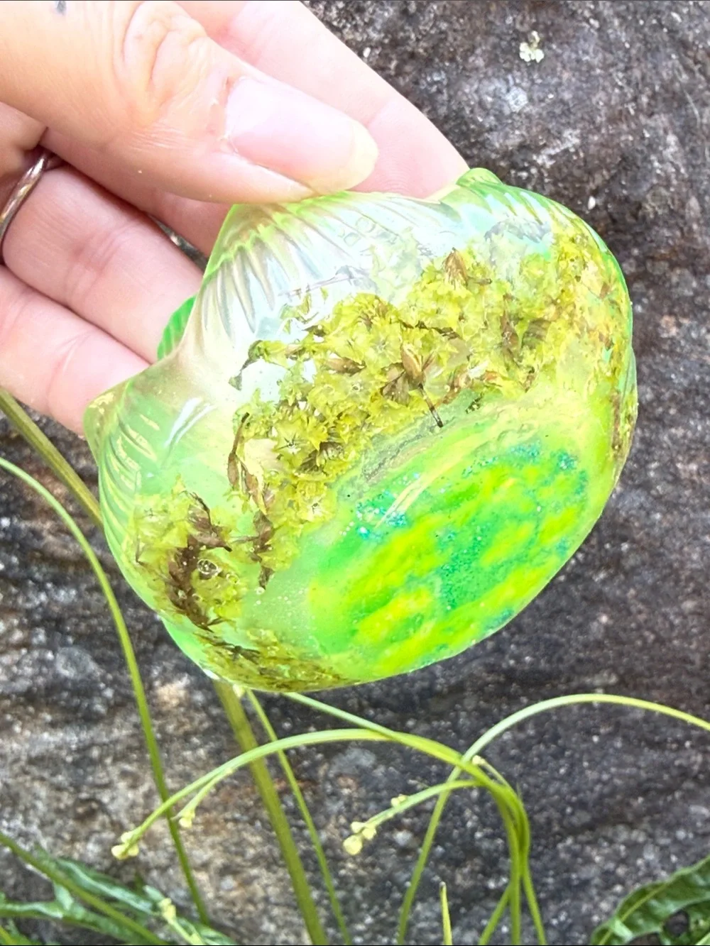 Green resin floral Lotus glow in the dark candle holder
